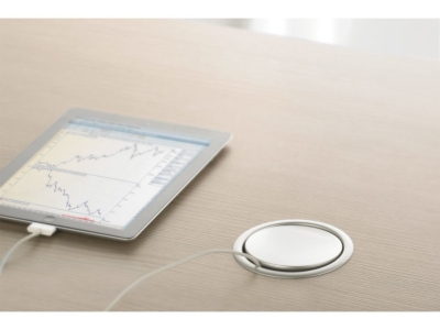 Enchufe oculto extraíble: la solución práctica y elegante para muebles modernos